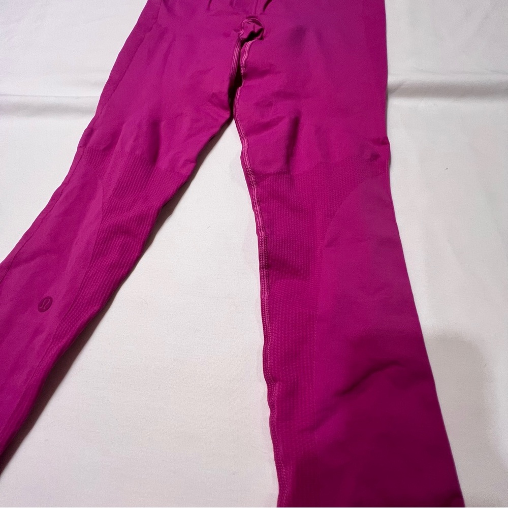 Lululemon Zone In Tight
Raspberry Size 8 - Picture 9 of 11